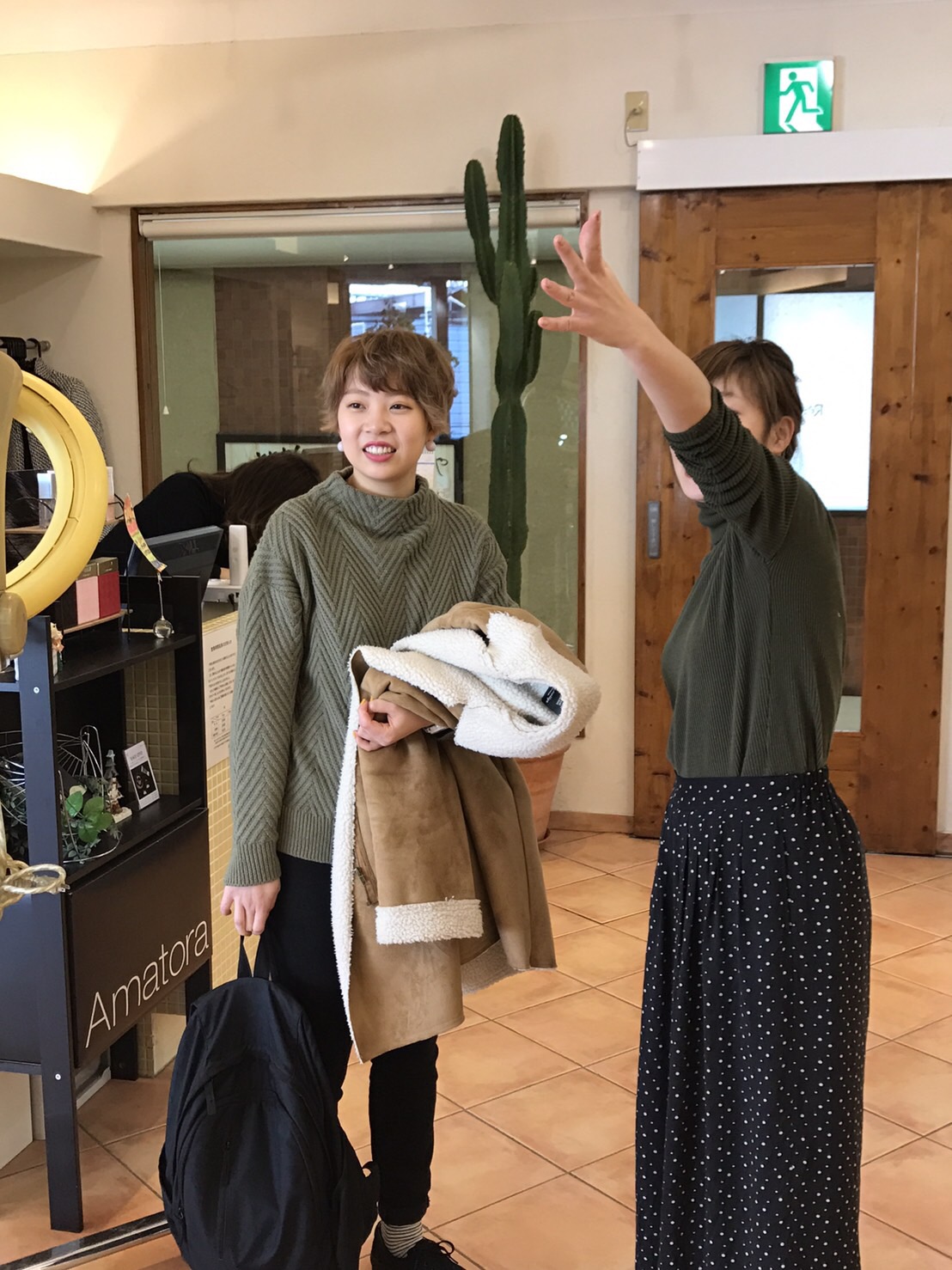 サロン見学